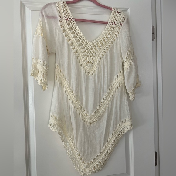 Beach coverup - Picture 2 of 2